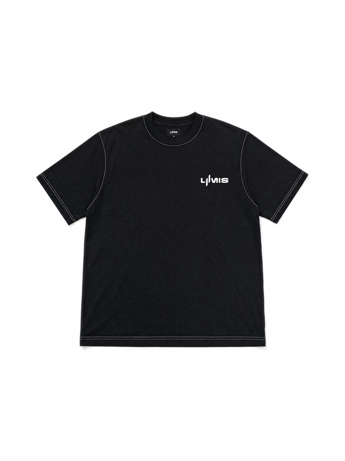 T-shirt Essence Tee LUMIS noir posé à plat, vue de face : logo brodé, surpiqûres blanches, coton 250 g/m²