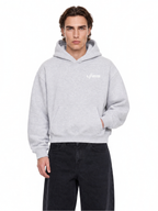 Hoodie LOVE U LUMIS gris chiné porté par un homme, vue de face : logo sur la poitrine, poche kangourou